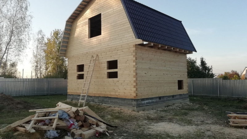 Дом из бруса под усадку по проекту ДБ-59